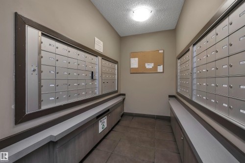 #205 13907 136 St Nw, Edmonton, AB - Indoor Photo Showing Other Room
