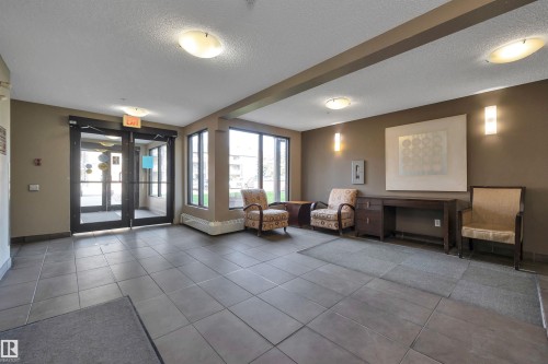 #205 13907 136 St Nw, Edmonton, AB - Indoor Photo Showing Other Room