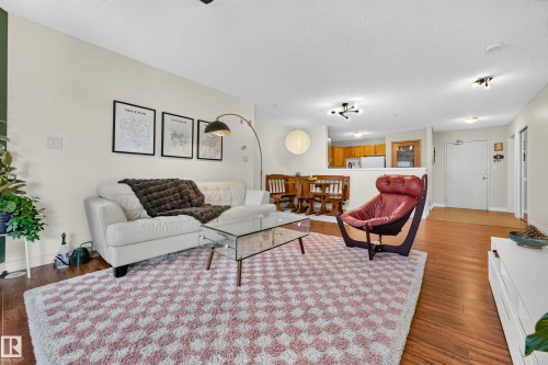 #206 7839 96 St Nw, Edmonton, AB - Indoor Photo Showing Living Room