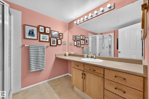#206 7839 96 St Nw, Edmonton, AB - Indoor Photo Showing Bathroom