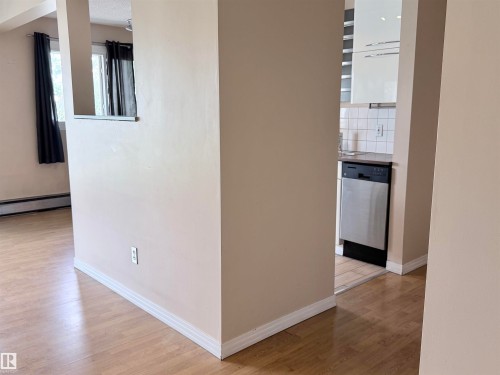 #306 11340 124 St Nw, Edmonton, AB - Indoor Photo Showing Other Room