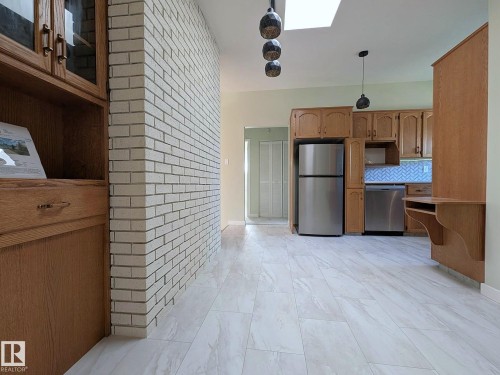 9523 134 Avenue Nw, Edmonton, AB 