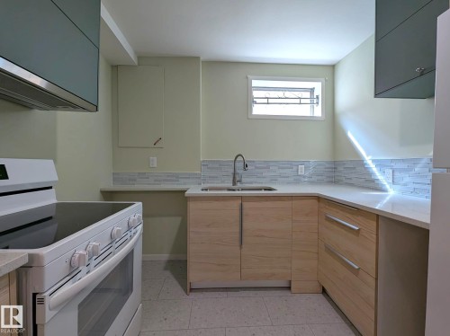 9523 134 Avenue Nw, Edmonton, AB 