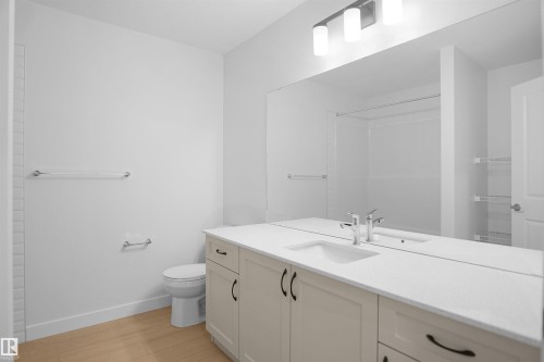 2204 194 Street Nw, Edmonton, AB - Indoor Photo Showing Bathroom