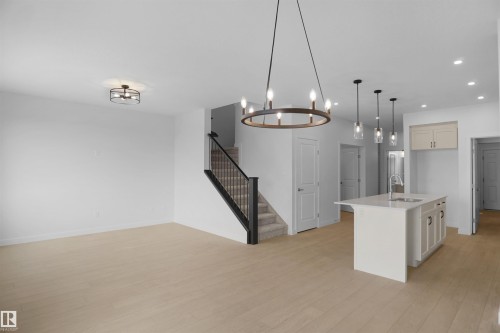2204 194 Street Nw, Edmonton, AB - Indoor Photo Showing Kitchen