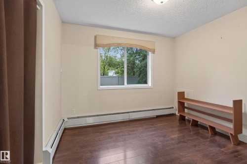 #101 911 Rabbit Hill Rd Nw, Edmonton, AB - Indoor Photo Showing Other Room