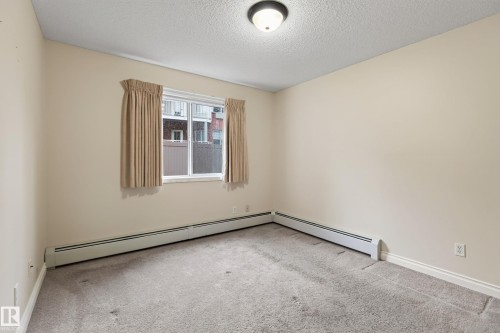 #101 911 Rabbit Hill Rd Nw, Edmonton, AB - Indoor Photo Showing Other Room