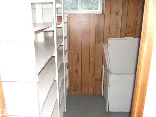 Additional content - 4809 47A Street, Two Hills, AB - Indoor Photo Showing Other Room
