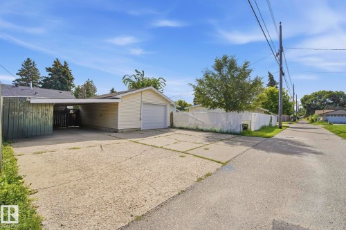 10528 45 Street Nw, Edmonton, AB - Outdoor