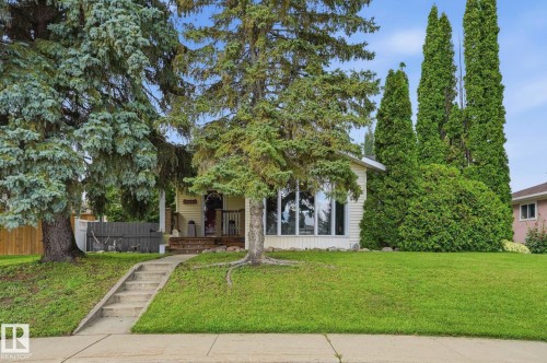 10528 45 Street Nw, Edmonton, AB - Outdoor