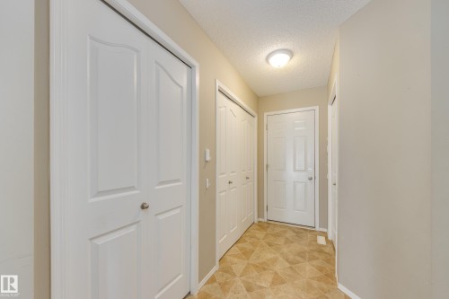 11335 167B Ave Nw, Edmonton, AB - Indoor Photo Showing Other Room