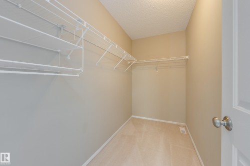 11335 167B Ave Nw, Edmonton, AB - Indoor With Storage