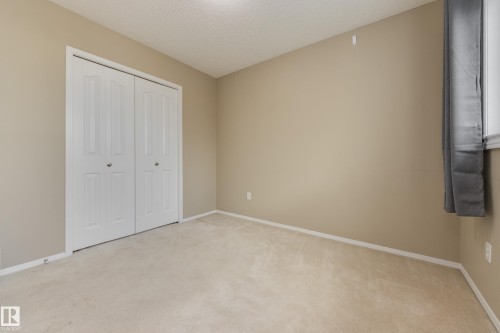 11335 167B Ave Nw, Edmonton, AB - Indoor Photo Showing Other Room
