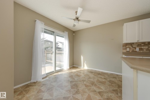 11335 167B Ave Nw, Edmonton, AB - Indoor Photo Showing Other Room