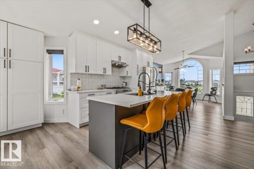 8731 160A Avenue Nw, Edmonton, AB - Indoor Photo Showing Kitchen With Upgraded Kitchen