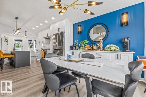 8731 160A Avenue Nw, Edmonton, AB - Indoor Photo Showing Dining Room