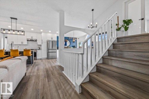 8731 160A Avenue Nw, Edmonton, AB - Indoor Photo Showing Other Room