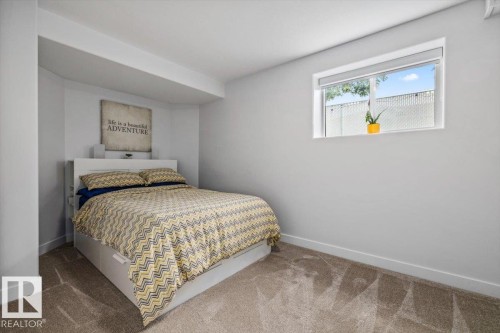 8731 160A Avenue Nw, Edmonton, AB - Indoor Photo Showing Bedroom