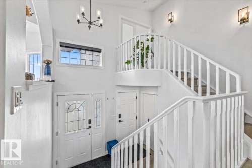 8731 160A Avenue Nw, Edmonton, AB - Indoor Photo Showing Other Room