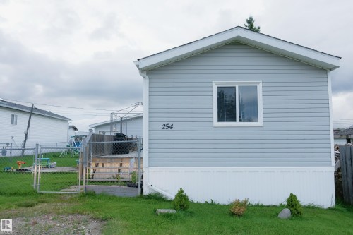 254 49231  RR80   Rural Brazeau County, AB T7A 1L7