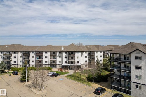 #340 2436 Guardian Rd Nw, Edmonton, AB - Outdoor