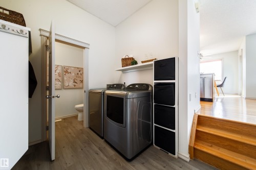 4811 152 Avenue Nw, Edmonton, AB - Indoor Photo Showing Laundry Room