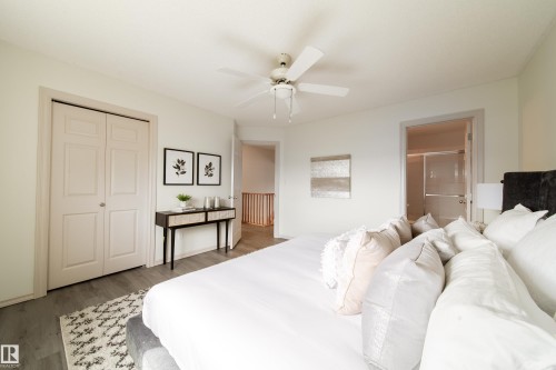 4811 152 Avenue Nw, Edmonton, AB - Indoor Photo Showing Bedroom