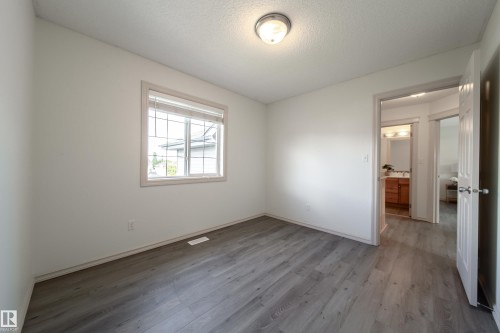 4811 152 Avenue Nw, Edmonton, AB - Indoor Photo Showing Other Room