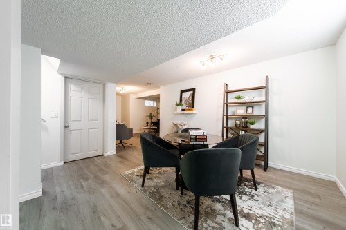 4811 152 Avenue Nw, Edmonton, AB - Indoor