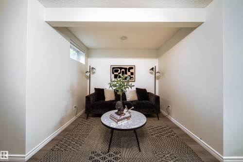 4811 152 Avenue Nw, Edmonton, AB - Indoor Photo Showing Other Room