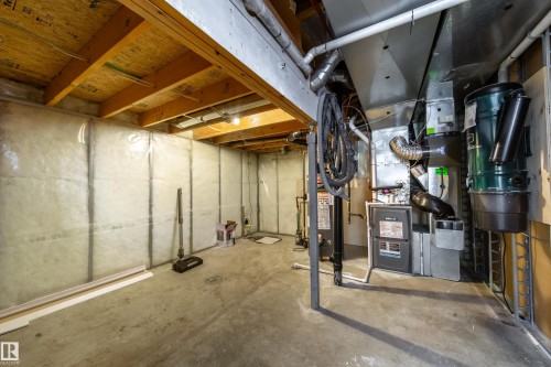 4811 152 Avenue Nw, Edmonton, AB - Indoor Photo Showing Basement