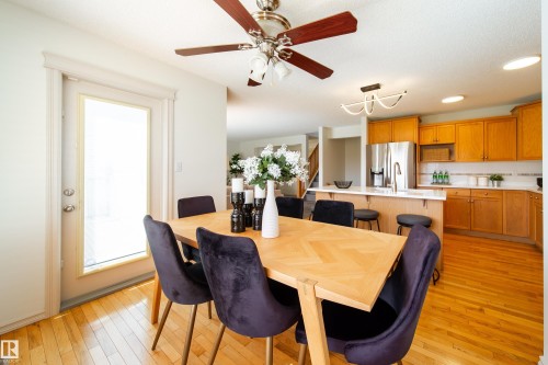 4811 152 Avenue Nw, Edmonton, AB - Indoor Photo Showing Dining Room