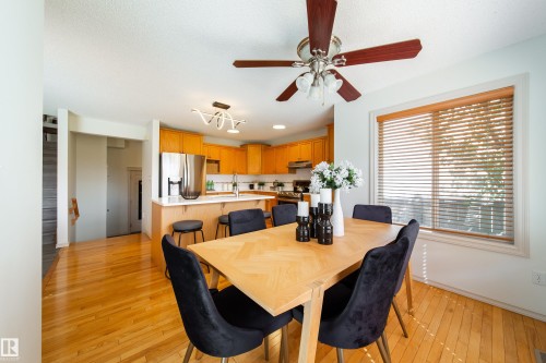 4811 152 Avenue Nw, Edmonton, AB - Indoor Photo Showing Dining Room