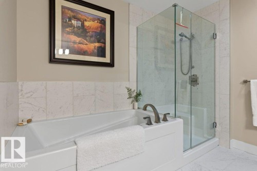 #741 200 Bellerose Dr, St. Albert, AB - Indoor Photo Showing Bathroom