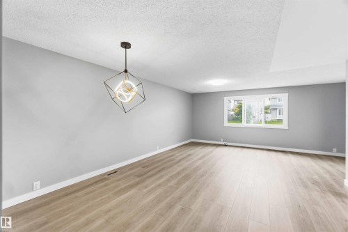 120 Birch Drive, Gibbons, AB - Indoor Photo Showing Other Room