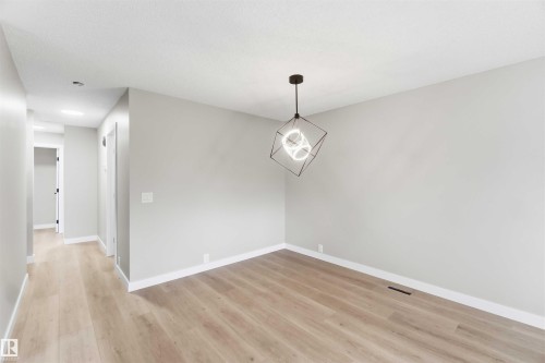 120 Birch Drive, Gibbons, AB - Indoor Photo Showing Other Room