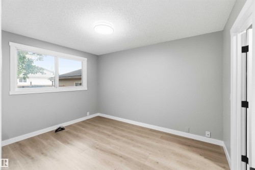 120 Birch Drive, Gibbons, AB - Indoor Photo Showing Other Room