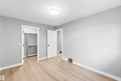 120 Birch Drive, Gibbons, AB - Indoor Photo Showing Other Room