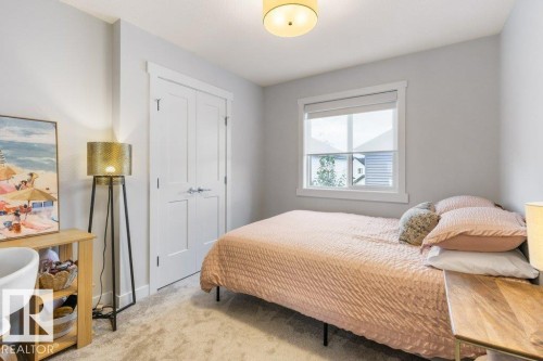 13 Jennifer Crescent, St. Albert, AB - Indoor Photo Showing Bedroom