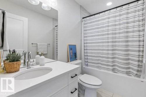 13 Jennifer Crescent, St. Albert, AB - Indoor Photo Showing Bathroom