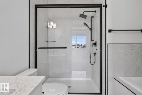 450 Robinson Blvd, Leduc, AB - Indoor Photo Showing Bathroom