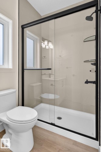 450 Robinson Blvd, Leduc, AB - Indoor Photo Showing Bathroom
