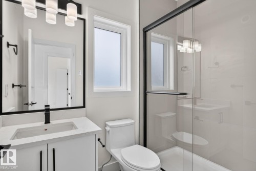 450 Robinson Blvd, Leduc, AB - Indoor Photo Showing Bathroom