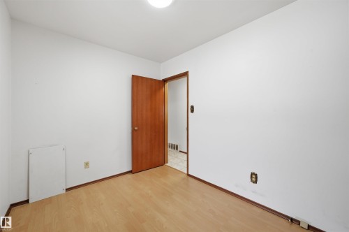 9251 91 Street Nw, Edmonton, AB - Indoor Photo Showing Other Room