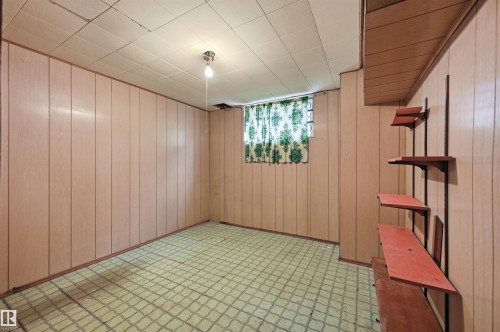 9251 91 Street Nw, Edmonton, AB - Indoor Photo Showing Other Room