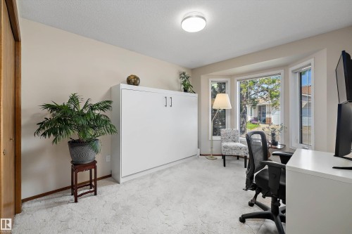 4717 25 Avenue Nw, Edmonton, AB - Indoor Photo Showing Office