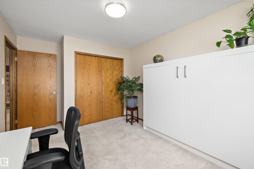 4717 25 Avenue Nw, Edmonton, AB - Indoor Photo Showing Office