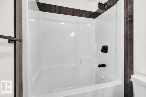 #71 16231 19 Av Sw, Edmonton, AB - Indoor Photo Showing Bathroom