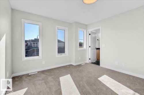 #71 16231 19 Av Sw, Edmonton, AB - Indoor Photo Showing Other Room