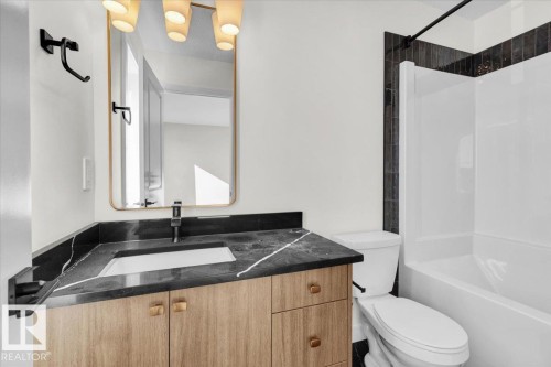 #71 16231 19 Av Sw, Edmonton, AB - Indoor Photo Showing Bathroom